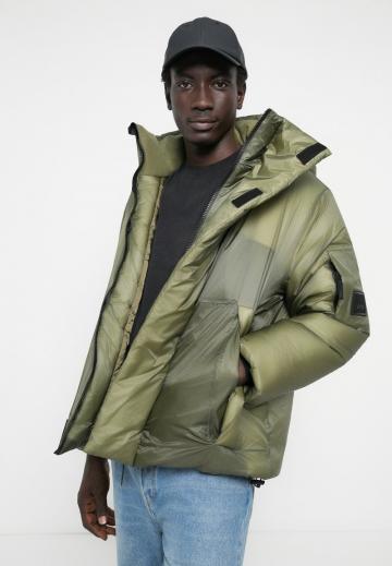 Зимняя куртка