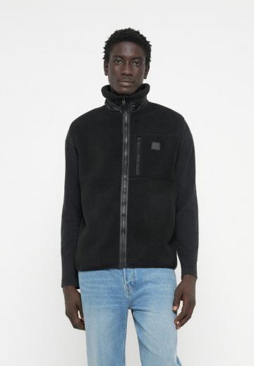 Флисовая куртка