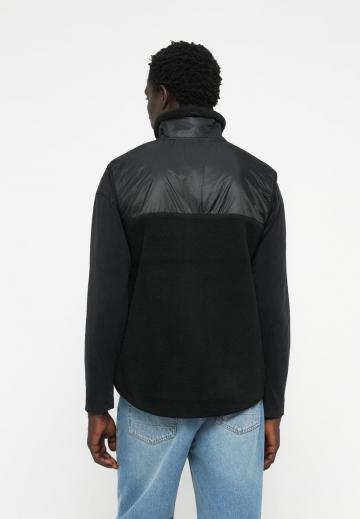 Флисовая куртка