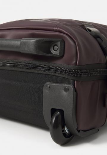 Чемодан на колесах