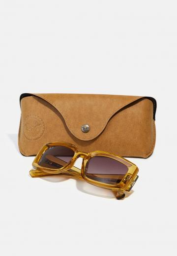 Солнечные очки