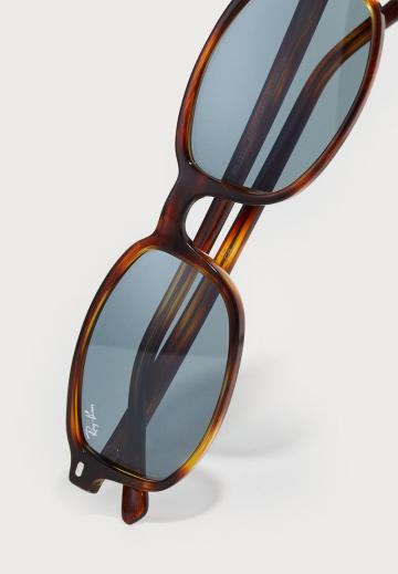 Солнечные очки