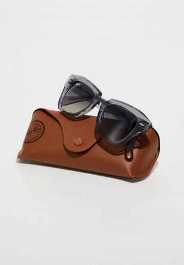 Солнечные очки