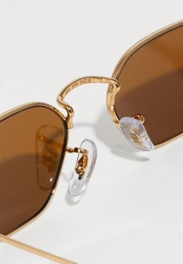 Солнечные очки