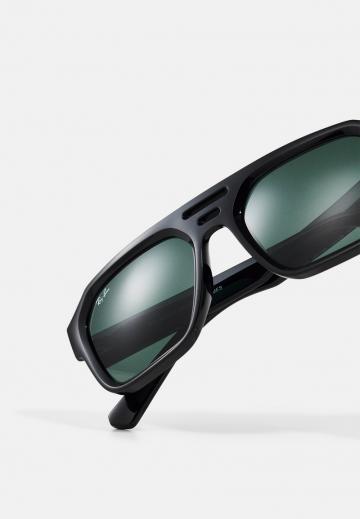 Солнечные очки