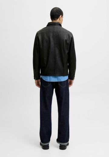 Кожаная куртка