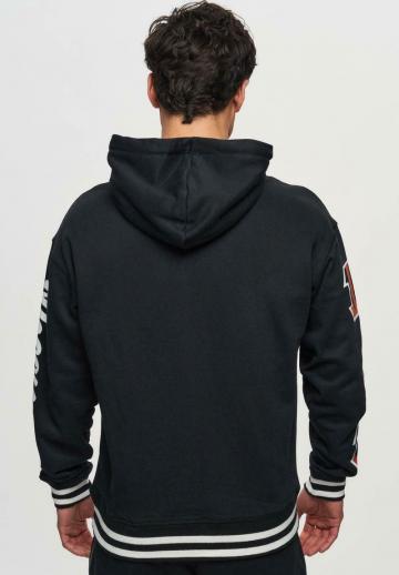 Пуловер с капюшоном