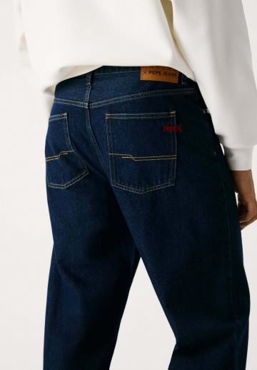 Прямые джинсы