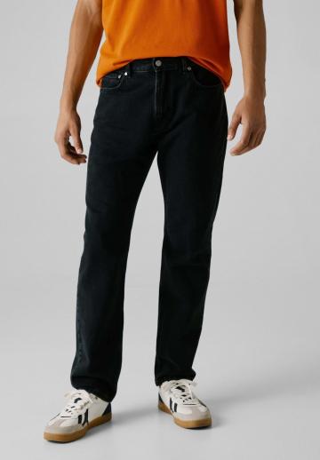 Прямые джинсы