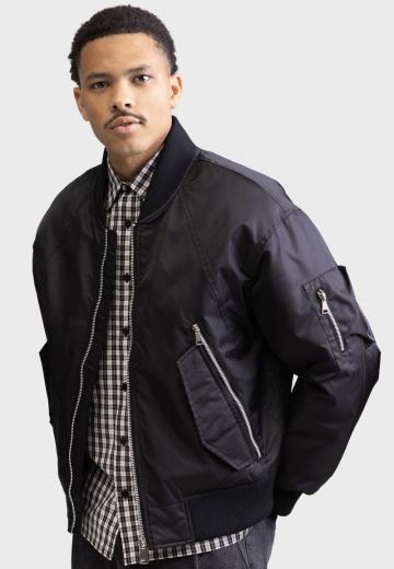 Куртка бомбер