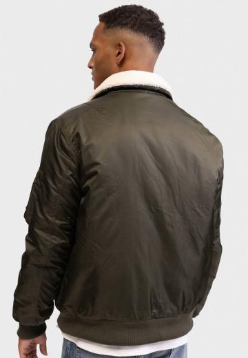 Куртка бомбер