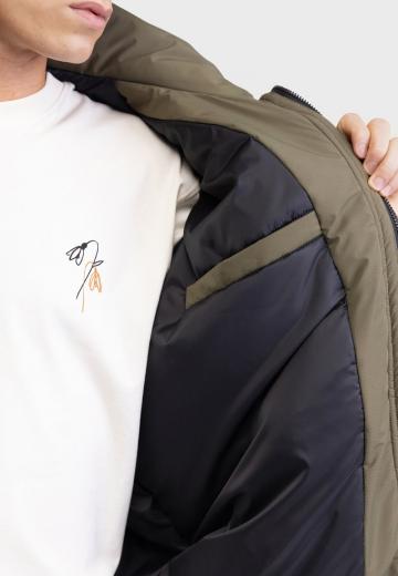 Зимняя куртка