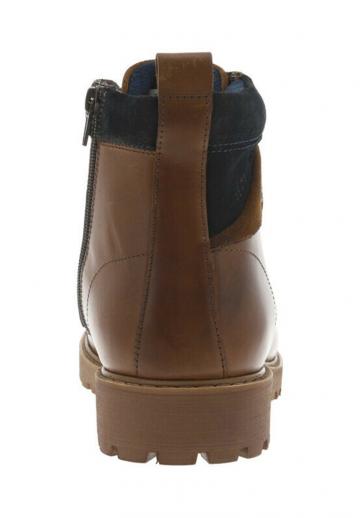 Ботинки на шнуровке