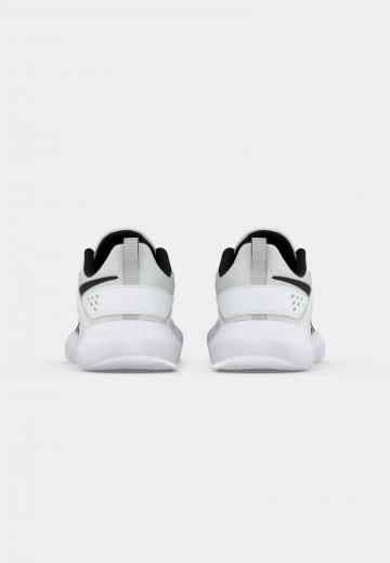 Тренировочные кроссовки