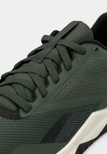 Тренировочные кроссовки