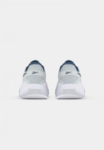 Тренировочные кроссовки