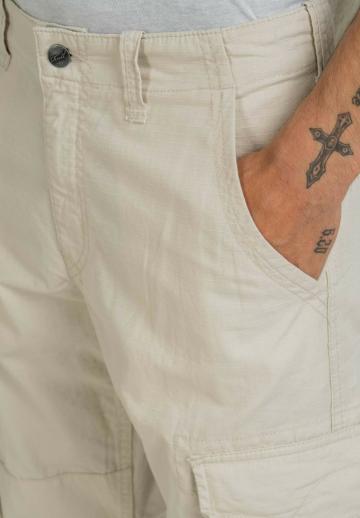 Брюки с накладными карманами