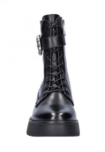 Ботинки на шнуровке