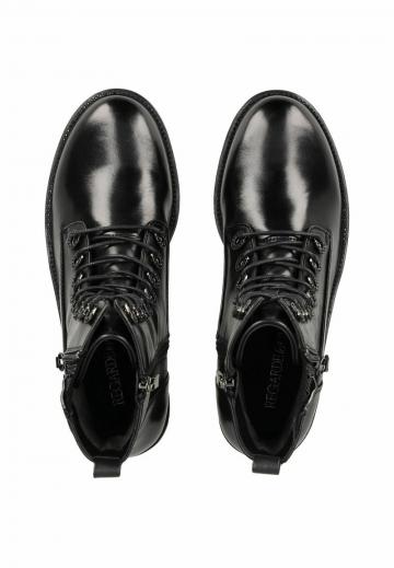 Ботинки на шнуровке