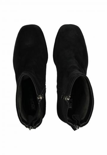 Полусапожки на высоком каблуке