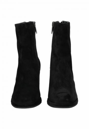 Полусапожки на высоком каблуке