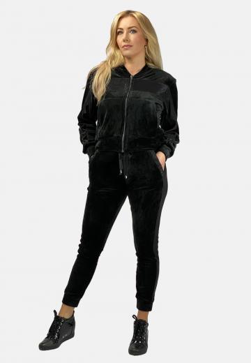 Спортивная куртка