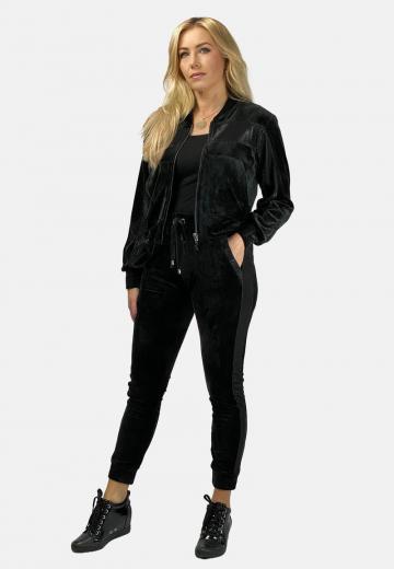 Спортивная куртка