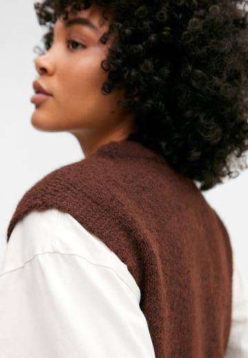 Пуловер без рукавов