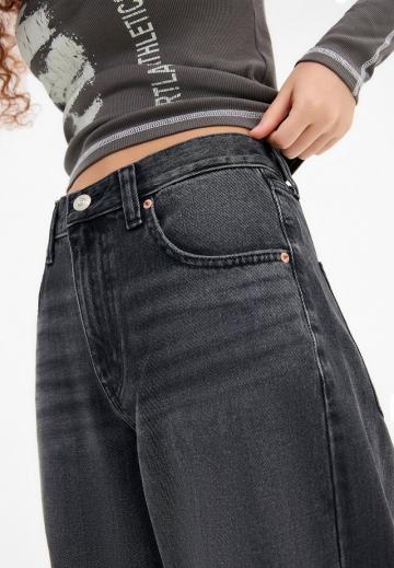 Прямые джинсы