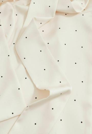 Атласная блузка