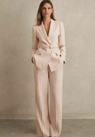 Короткое пальто