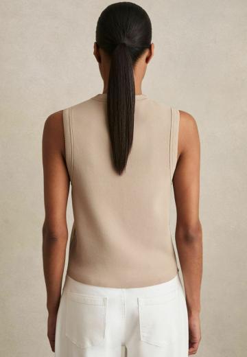 Джинсовая жилетка