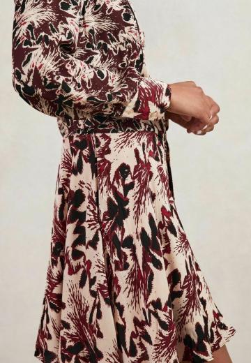 Короткое платье