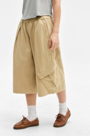 Юбка с накладными карманами