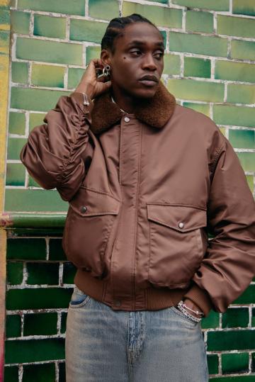 Куртка бомбер