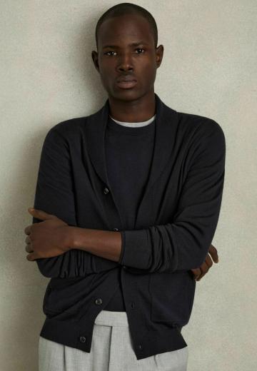 Вязаная кофта