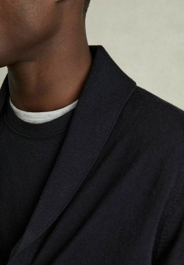 Вязаная кофта