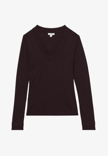 Пуловер с вырезом V