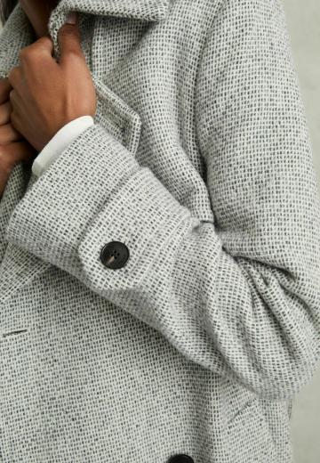 Пальто из искусственной кожи