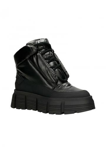 Сапожки на танкетке