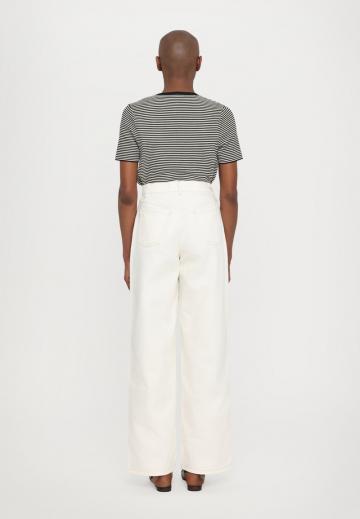 Джинсы бойфренда