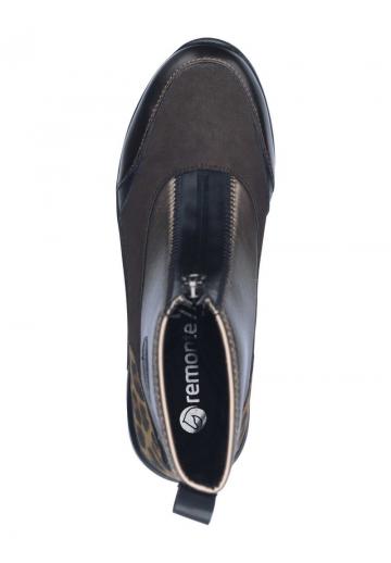 Сапожки на танкетке