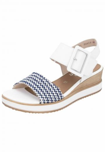 Босоножки на танкетке