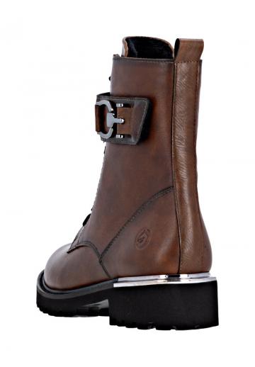 Ботинки на шнуровке