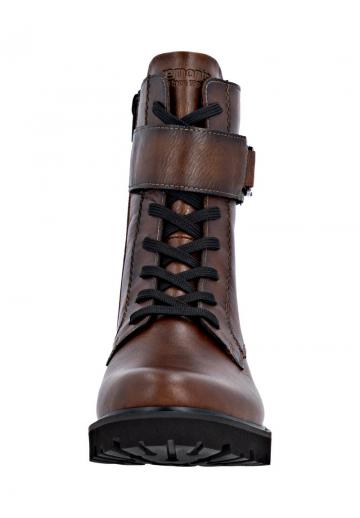 Ботинки на шнуровке