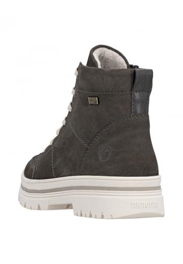 Ботинки на шнуровке