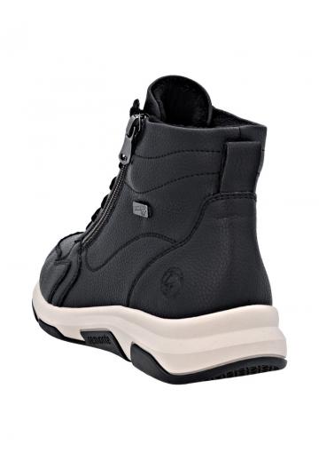 Ботинки на шнуровке