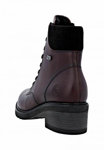 Ботинки на шнуровке