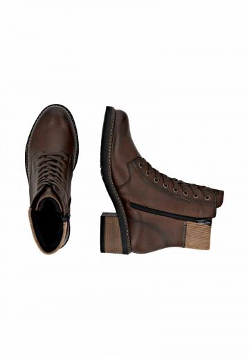 Ботинки на шнуровке