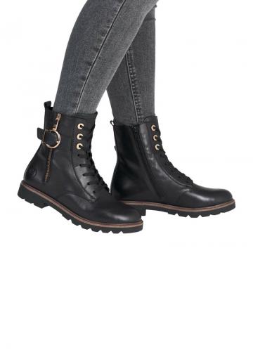 Ботинки на шнуровке